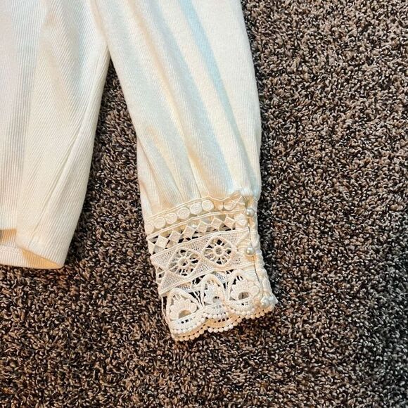 Maurices Shirt‎ Women's XL Ivory White Button-Up Sleeve V-Neck Top - Picture 6 of 6